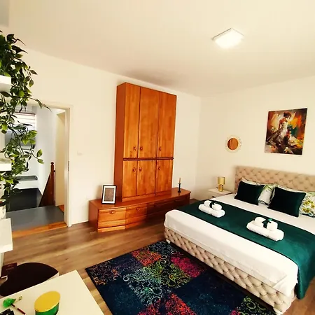 Raj Villa